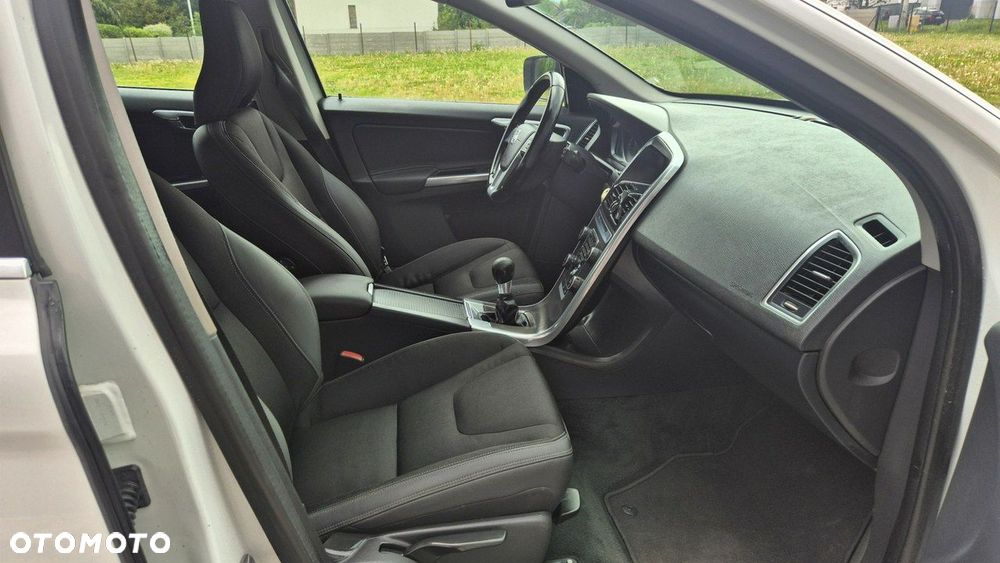Volvo XC 60 D3 Momentum - 15
