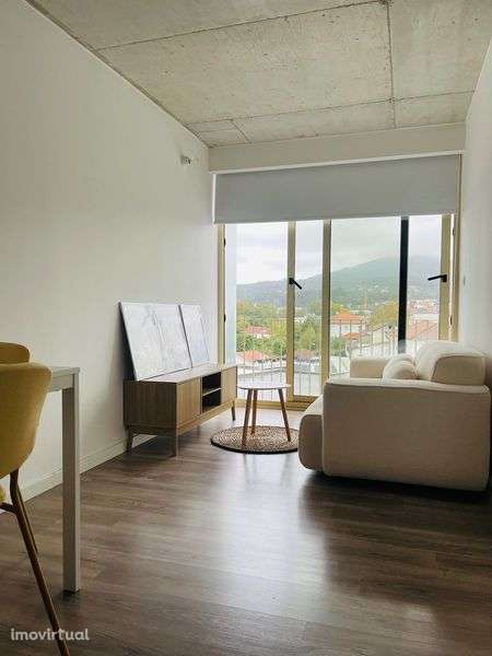 Apartamento t1 com varanda e garagem Valença - Grande imagem: 4/12