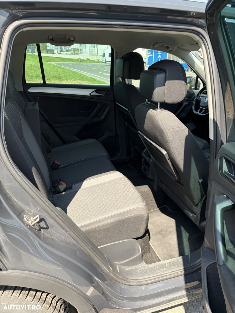 Volkswagen Tiguan - 9