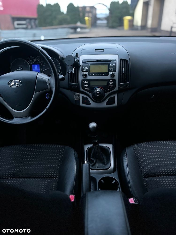 Hyundai i30 1.6 CRDi Classic - 10