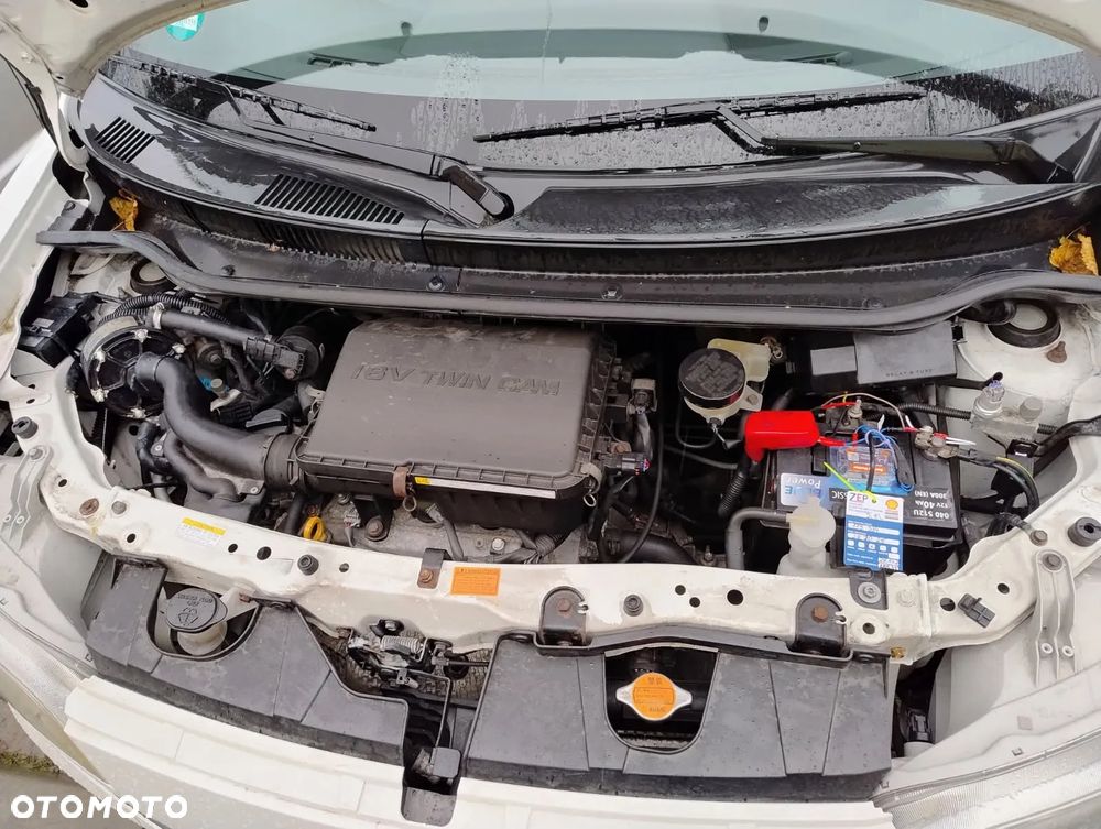 Daihatsu Materia 1.5 - 12