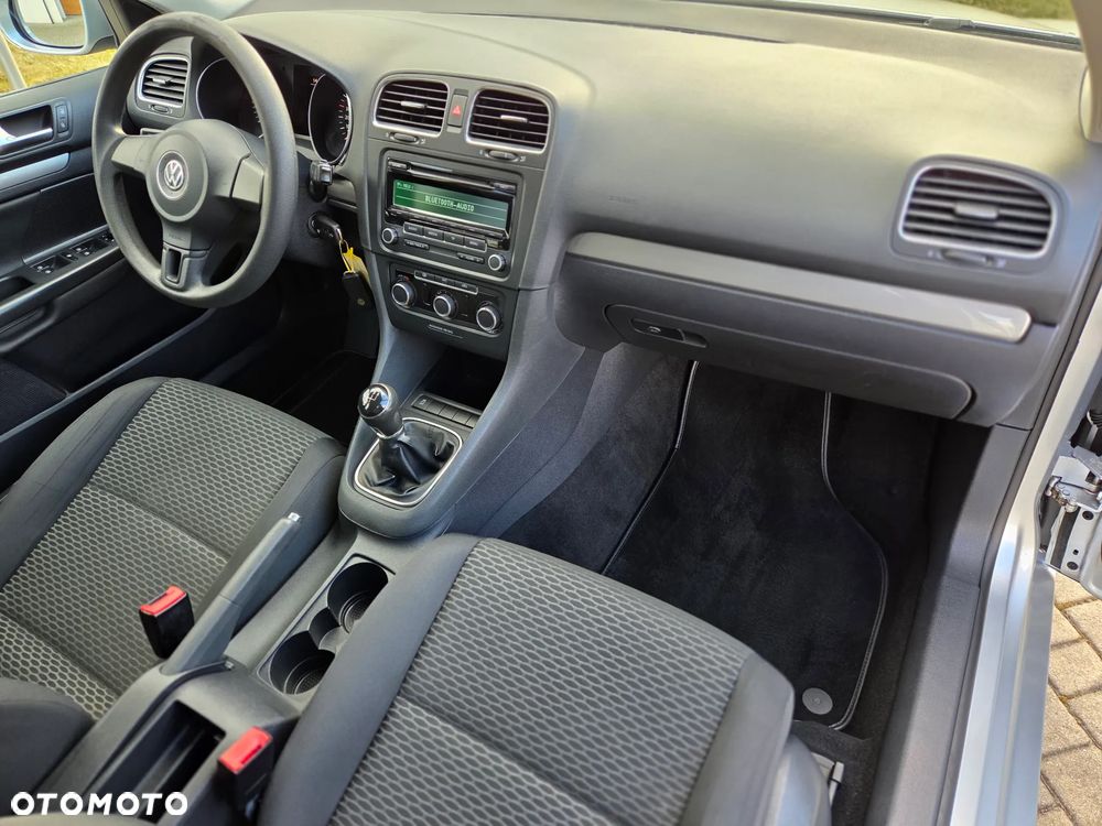 Volkswagen Golf 1.6 TDI BlueMotion Technology Comfortline - 22