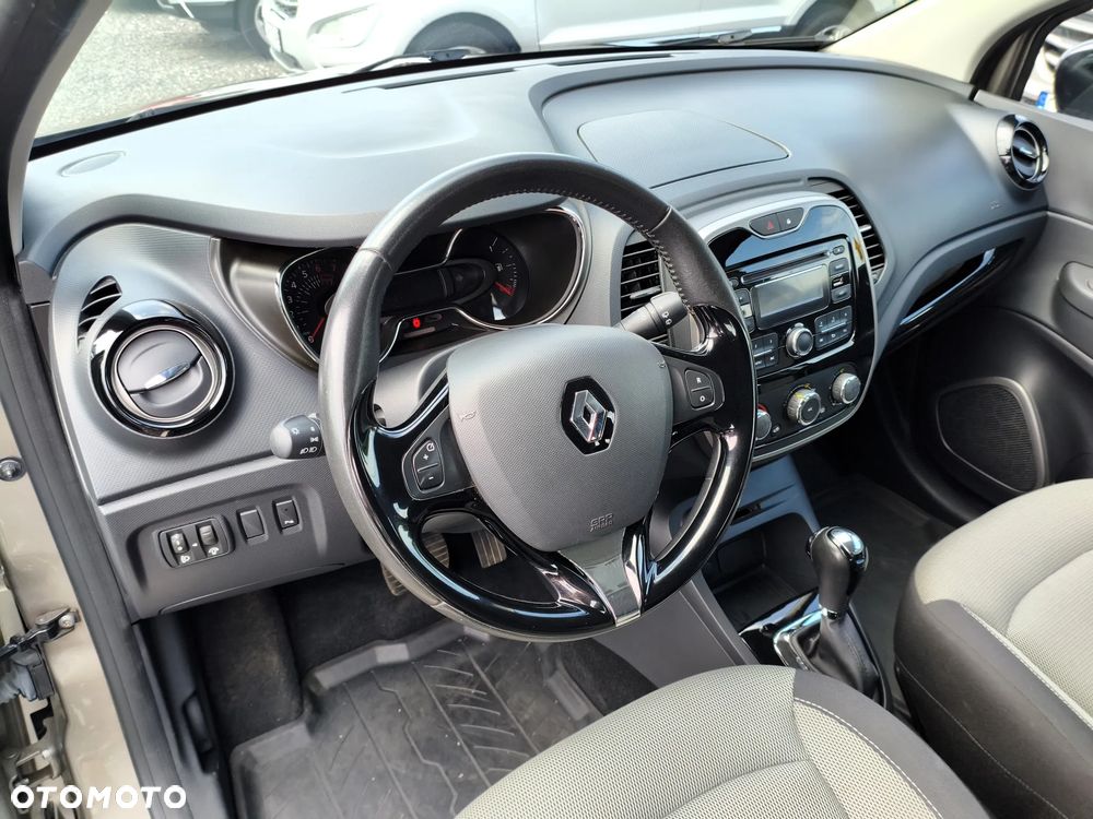 Renault Captur - 16
