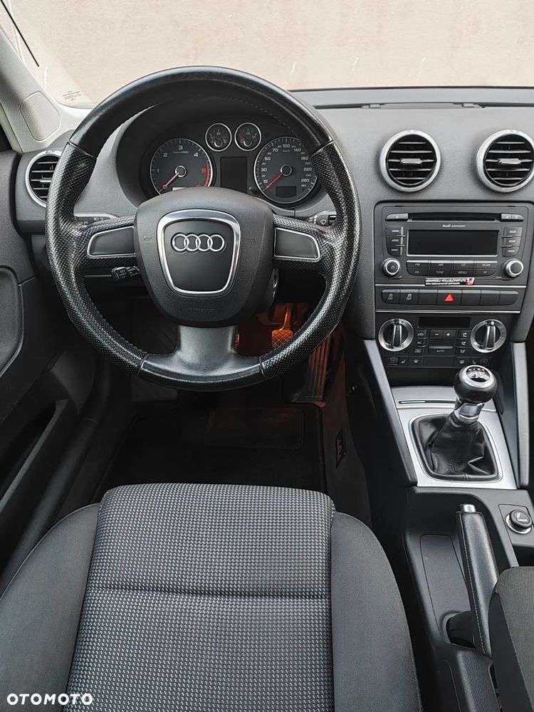 Audi A3 Sportback 1.6 TDI Attraction - 11