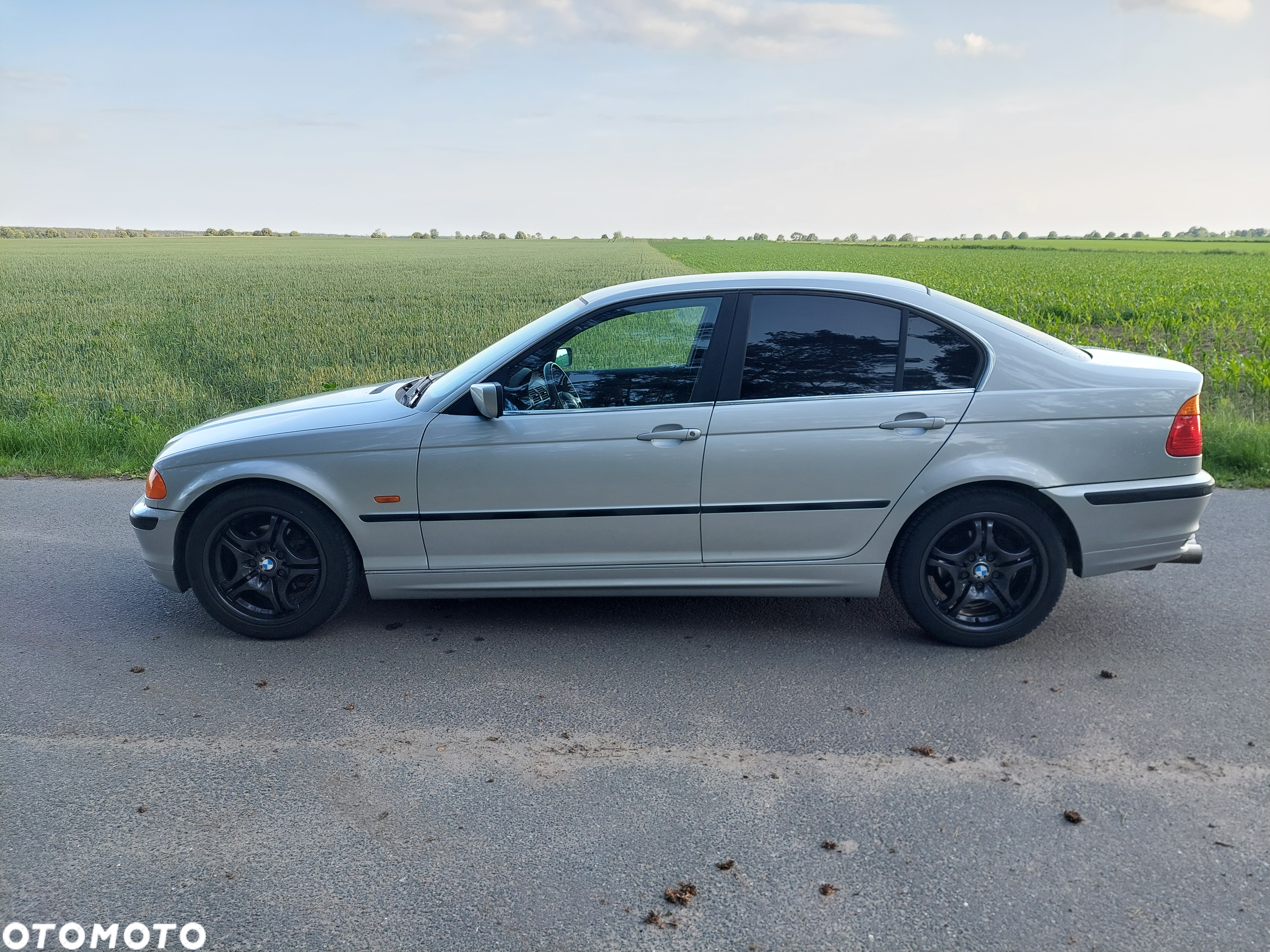BMW Seria 3 320i - 4