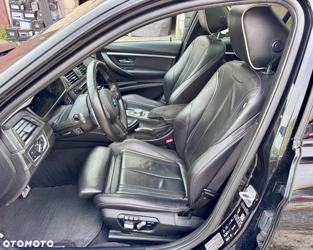 BMW Seria 3 340i xDrive M Sport Shadow - 14
