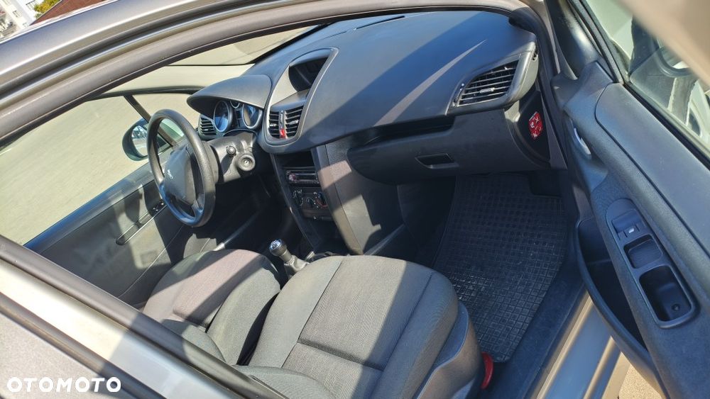 Peugeot 207 1.4 16V Presence - 8