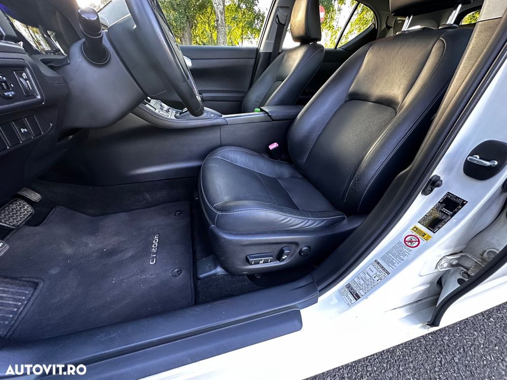 Lexus CT 200h Aut. Luxury - 10