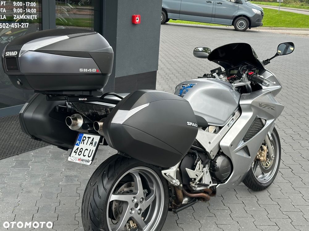 Honda VFR - 5