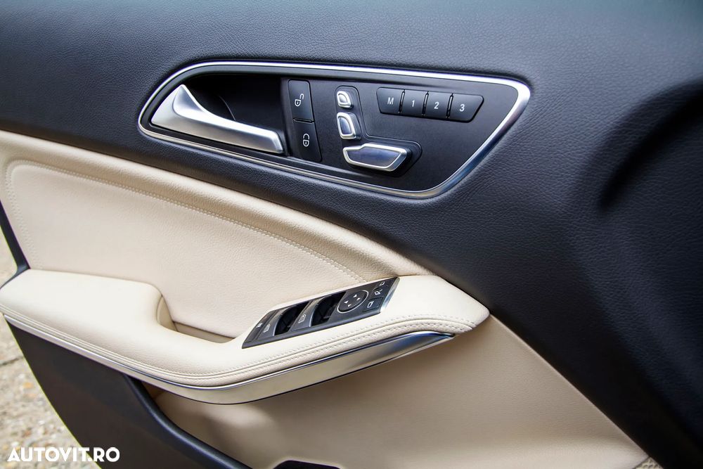 Mercedes-Benz GLA 220 4MATIC - 17