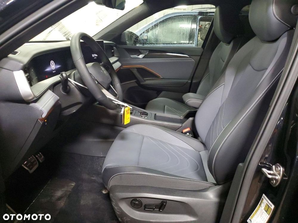 Volkswagen Tiguan - 8