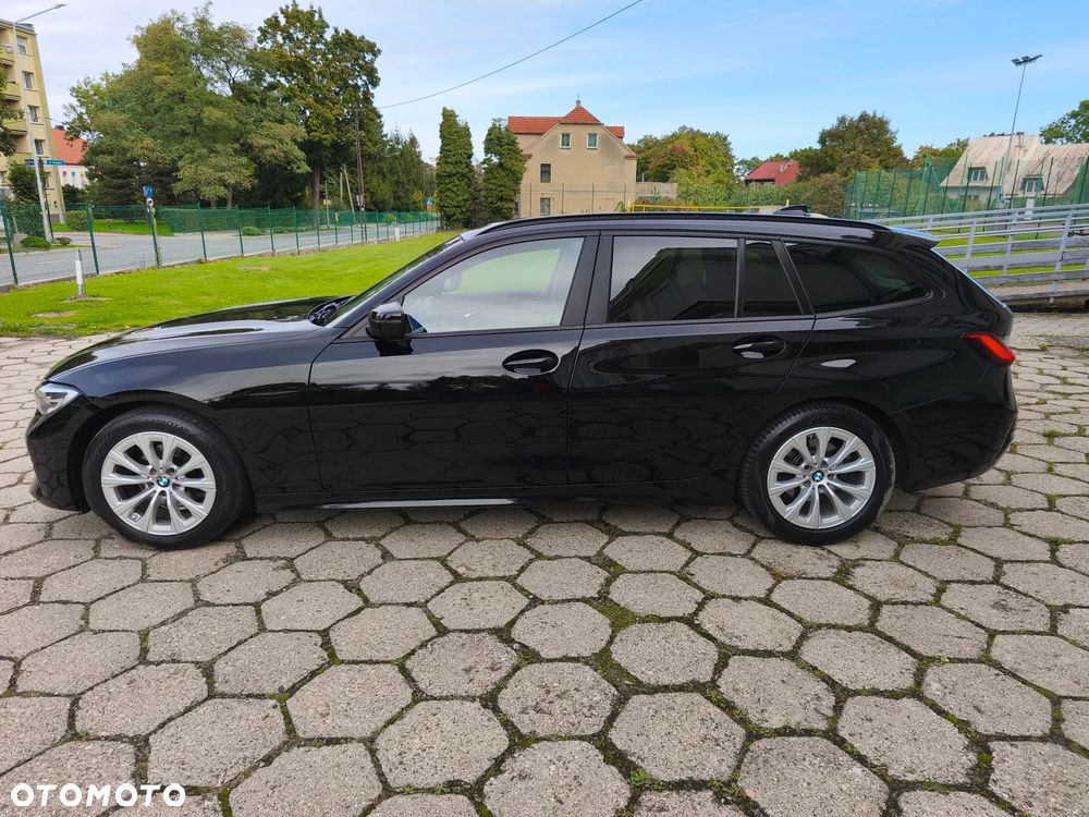 BMW Seria 3 318d Edition Luxury Line Purity - 8