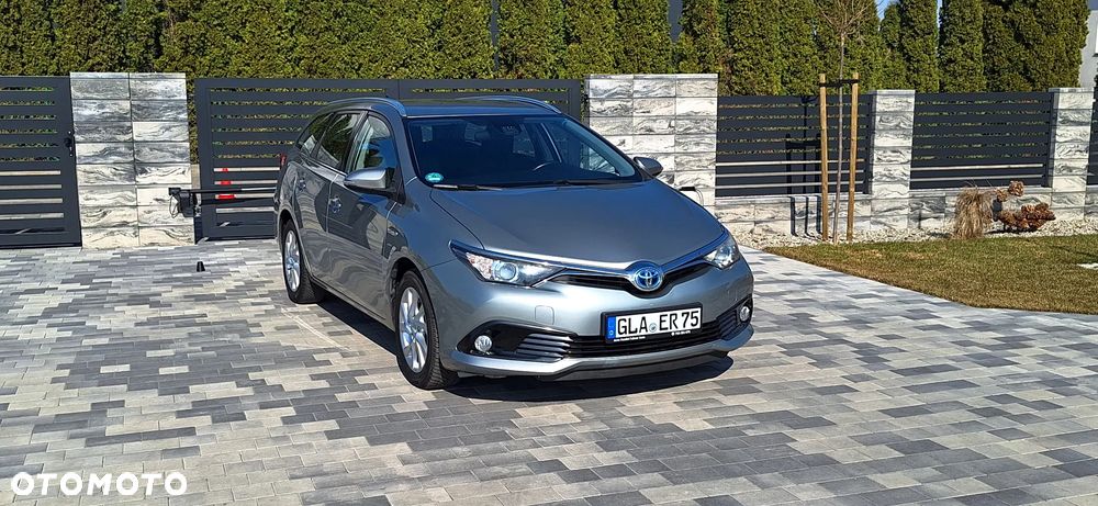 Toyota Auris - 4