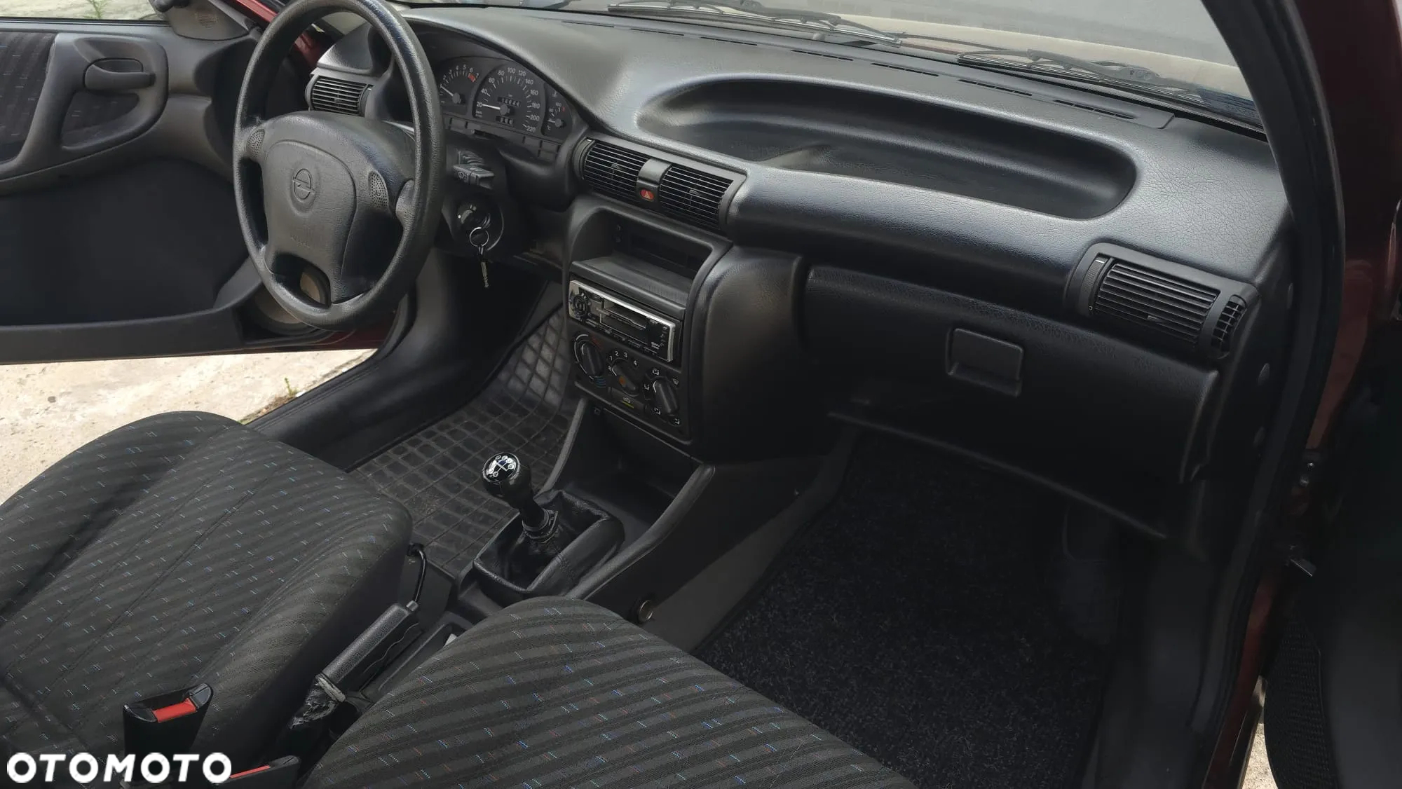 Opel Astra 1.4 World Cup - 15