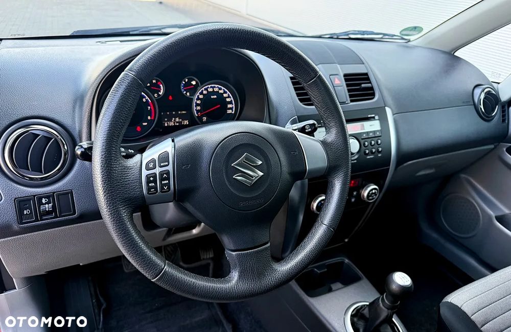 Suzuki SX4 1.6 Explore - 19