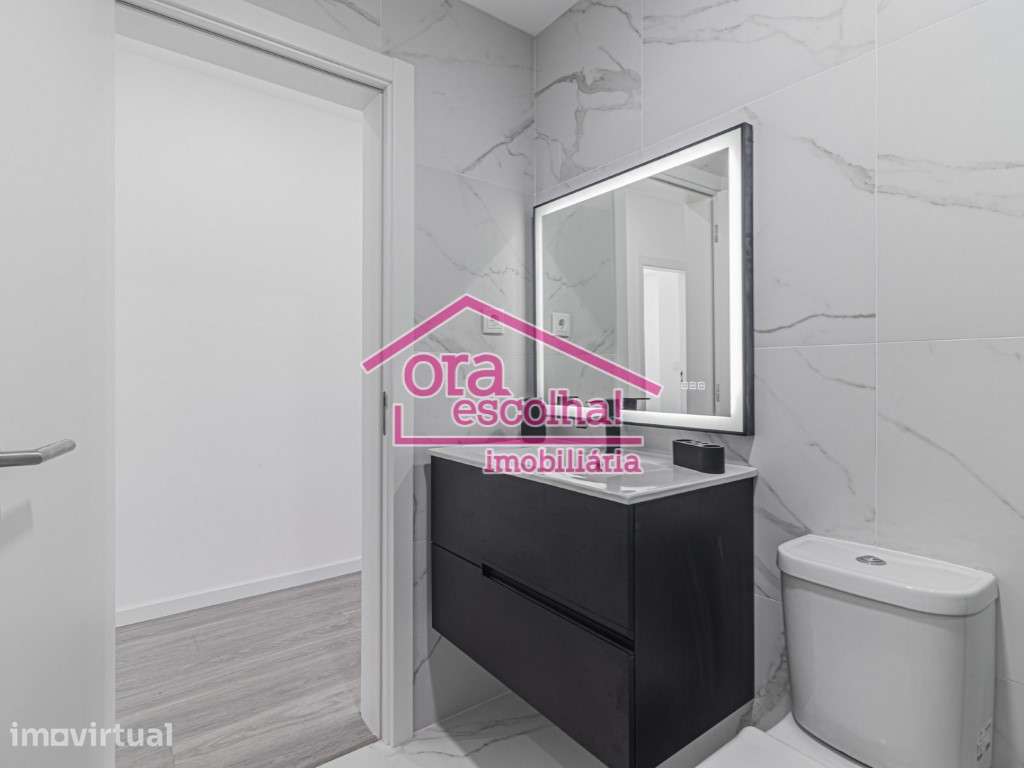 Apartamento T3, 1º andar totalmente remodelado em Paio Pires! - Grande imagem: 4/10