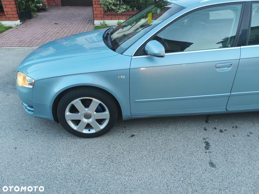 Audi A4 Avant - 13