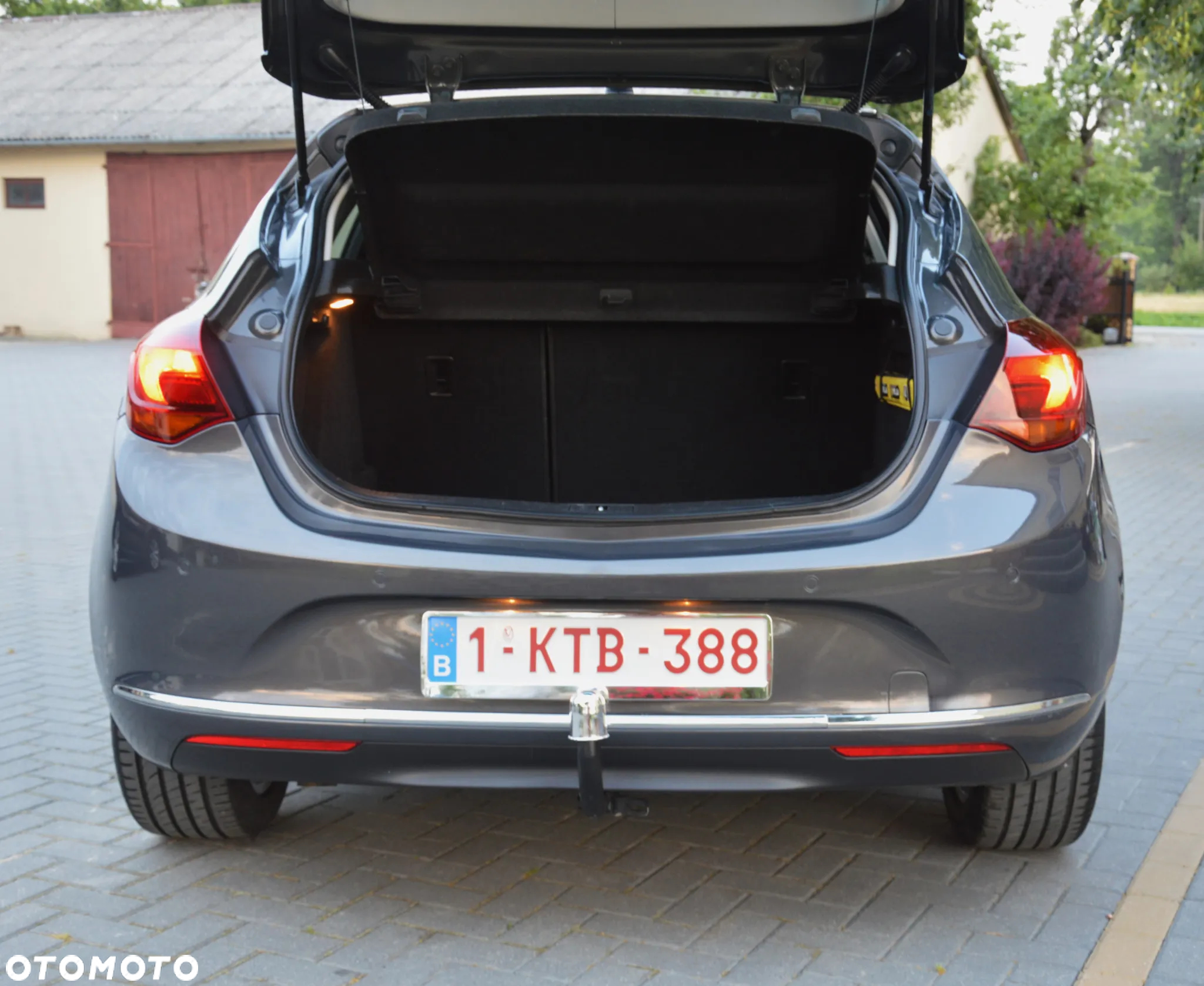 Opel Astra IV 1.6 CDTI Cosmo - 8
