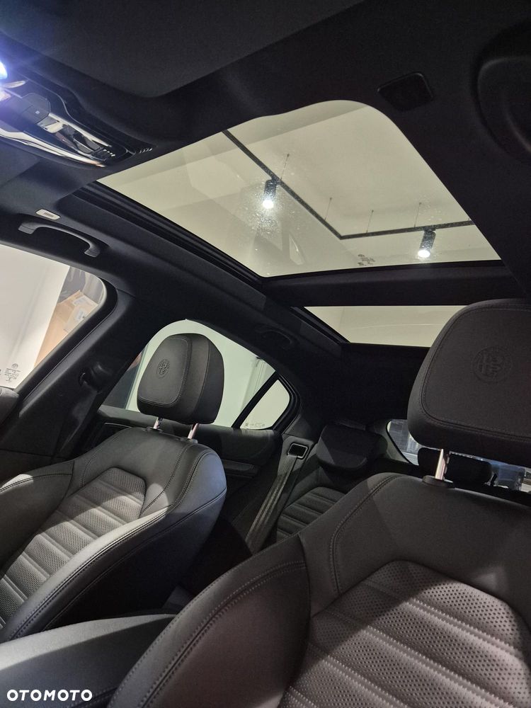 Alfa Romeo Stelvio 2.0 Turbo Veloce Q4 - 18