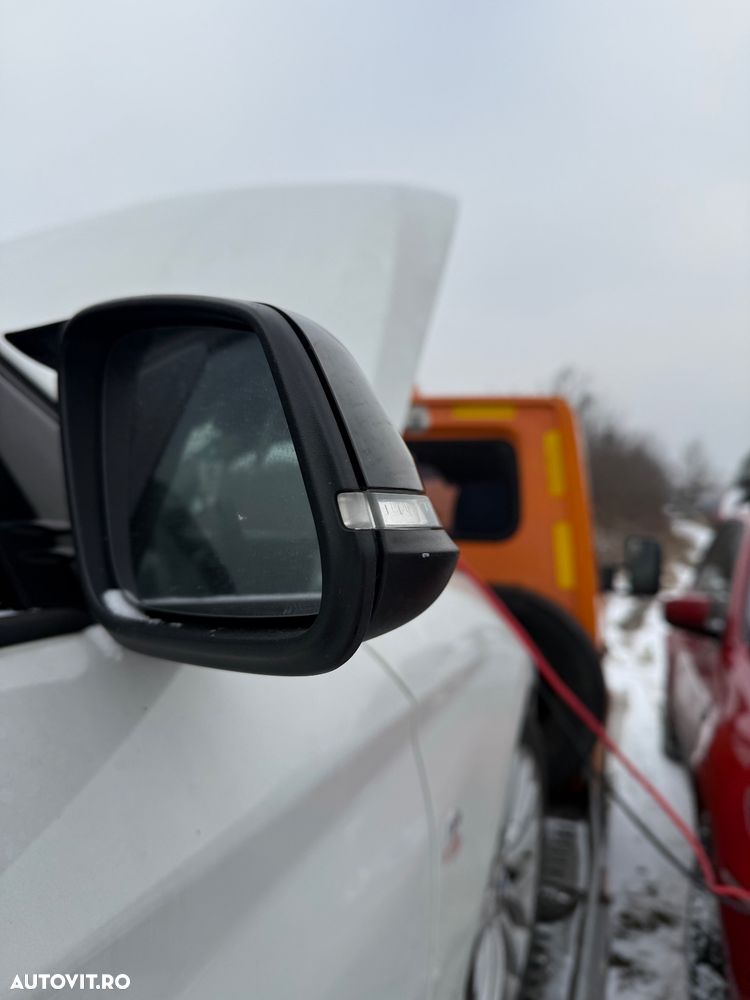 Dezmembrez bmw F20 F21 118I benzină motor N13 cutie manuală volan pe stanga far faruri cu xenon bi-xenon culoare alb alpinweiss 3 cod 300 pachet M sport - 11