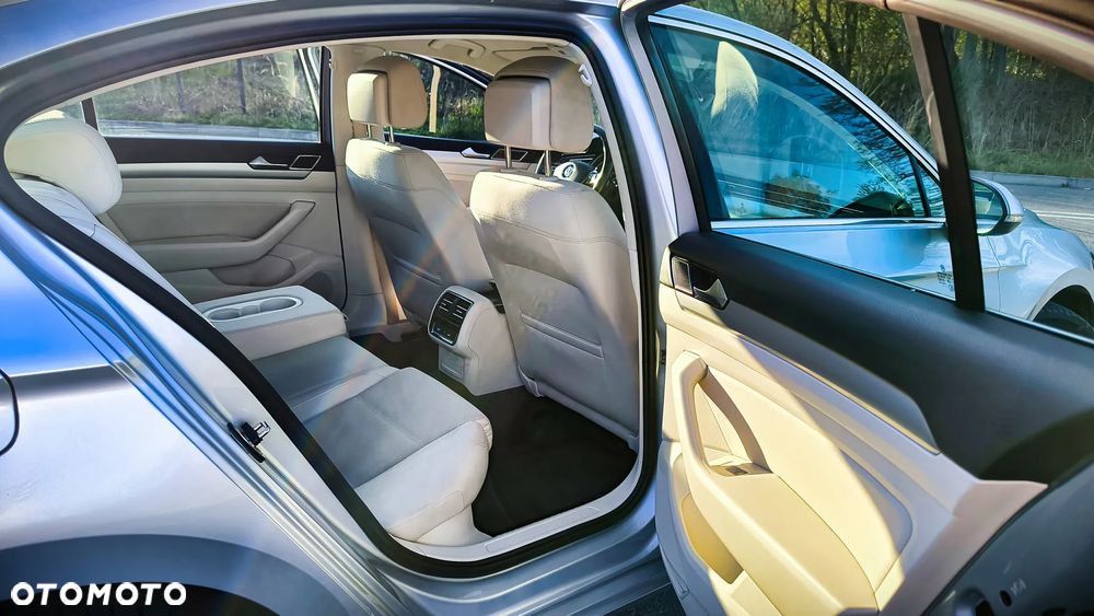 Volkswagen Passat 2.0 TDI BMT Comfortline DSG - 8