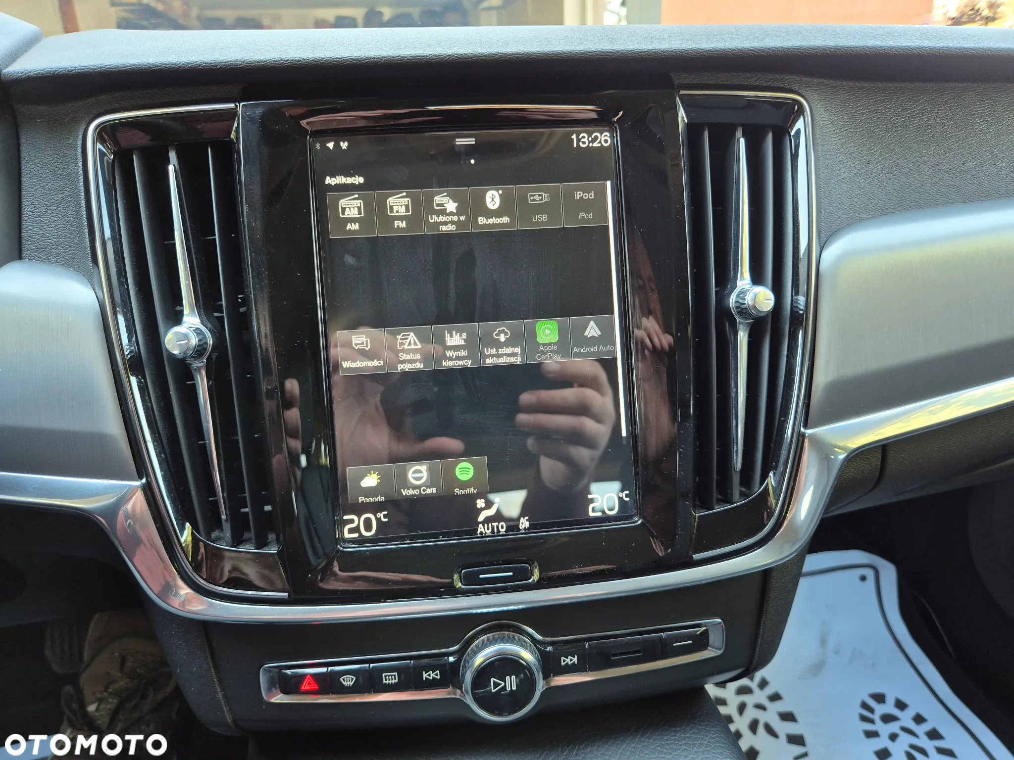 Volvo V90 D4 Geartronic Momentum Pro - 17
