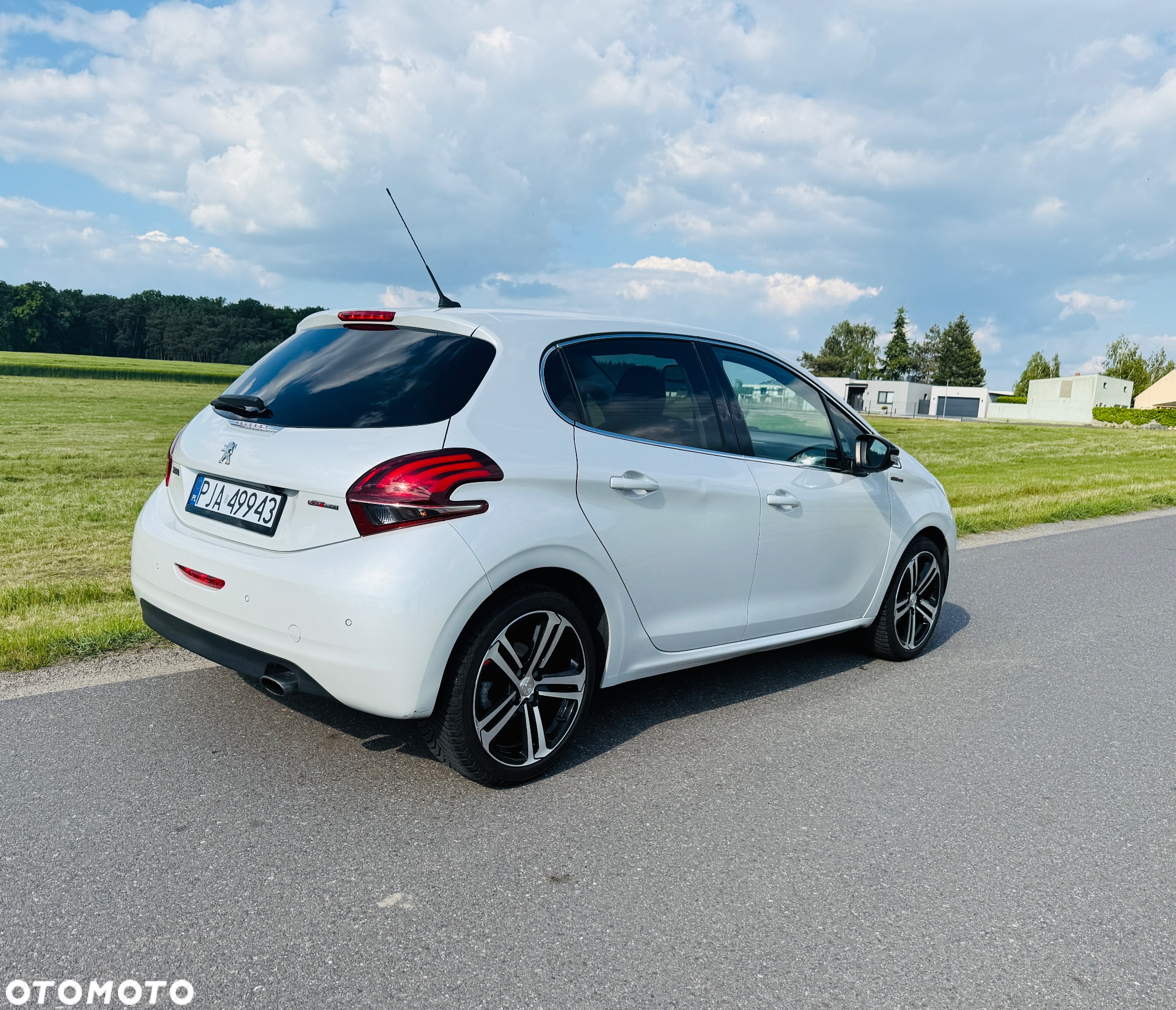 Peugeot 208 PureTech 110 Stop & Start Tech Edition - 5