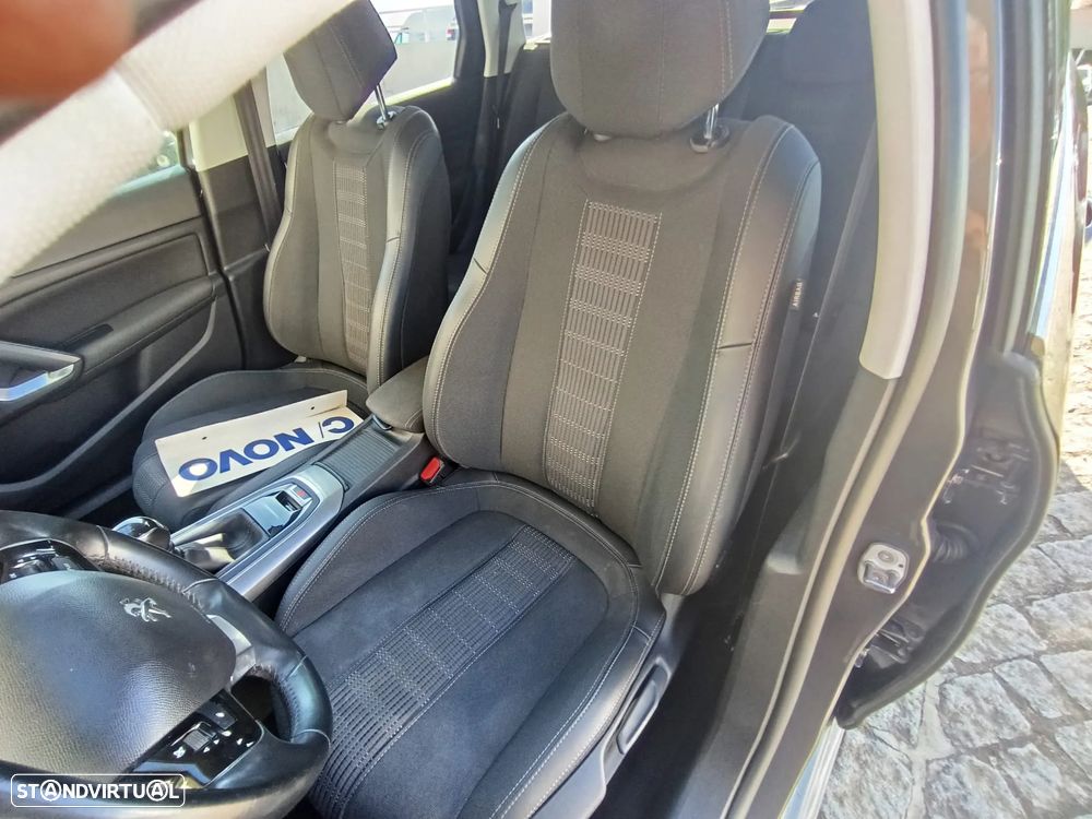 Peugeot 308 SW 1.5 BlueHDi Style - 24