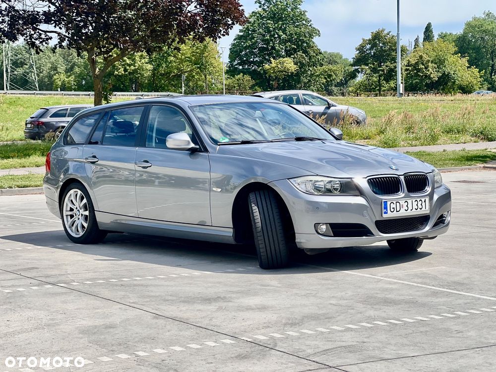 BMW Seria 3 318d - 4