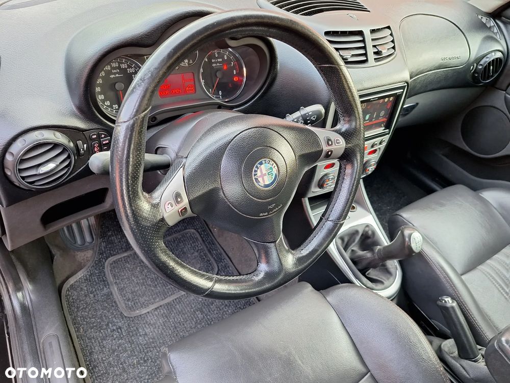 Alfa Romeo 147 - 9