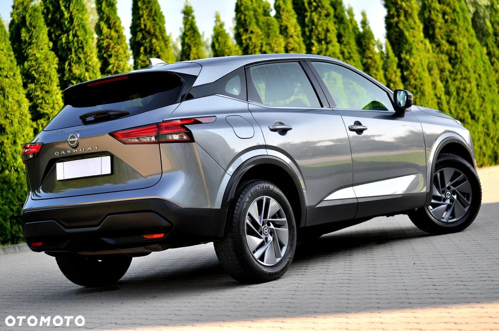 Nissan Qashqai 1.3 DIG-T N-WAY - 10