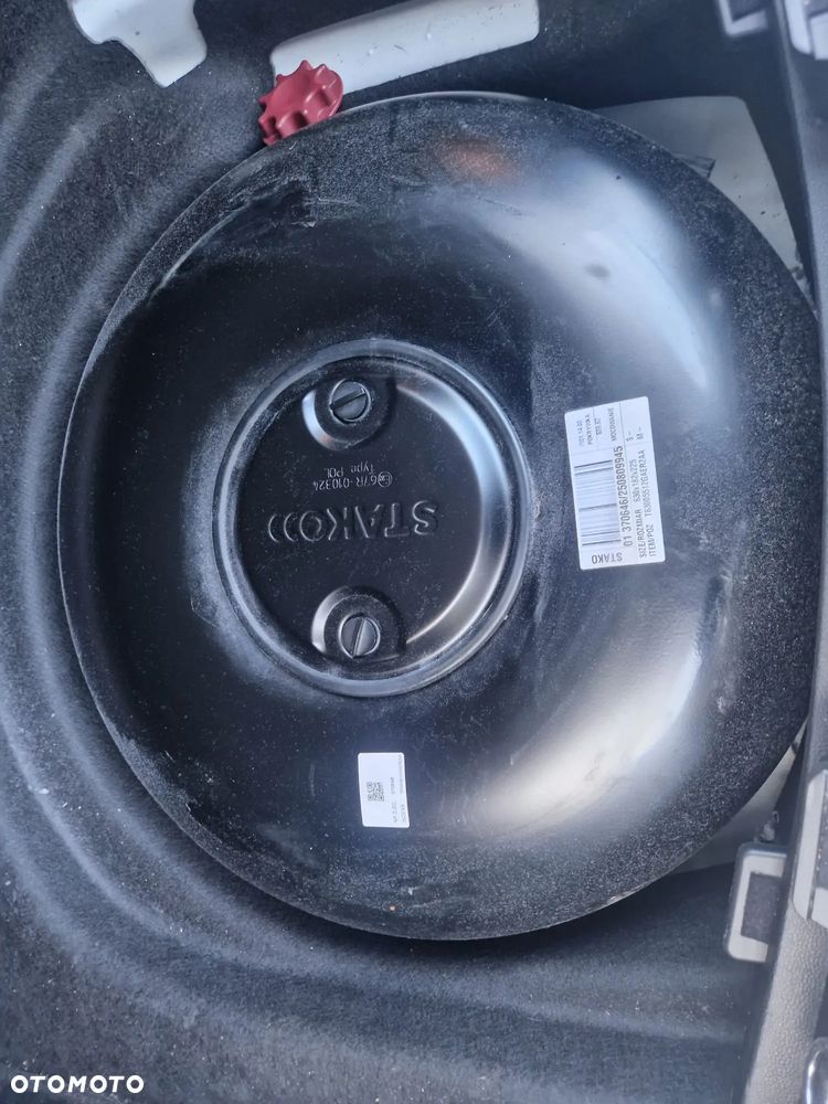 Toyota Corolla 1.8 Hybrid Comfort - 23