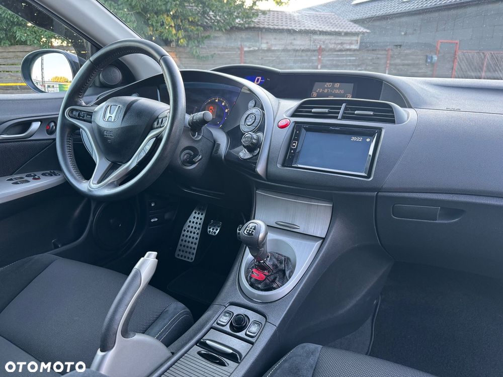 Honda Civic 1.8i-VTEC Type S - 17