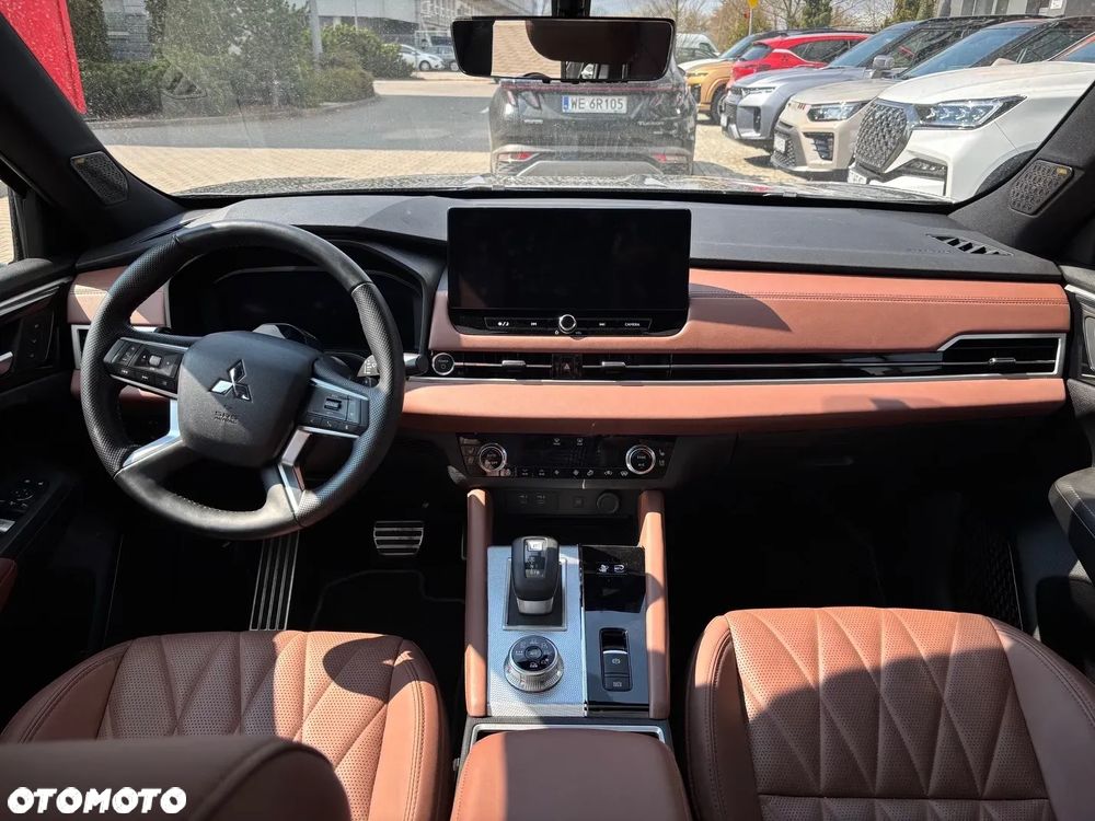 Mitsubishi Outlander Instyle Plus - 6