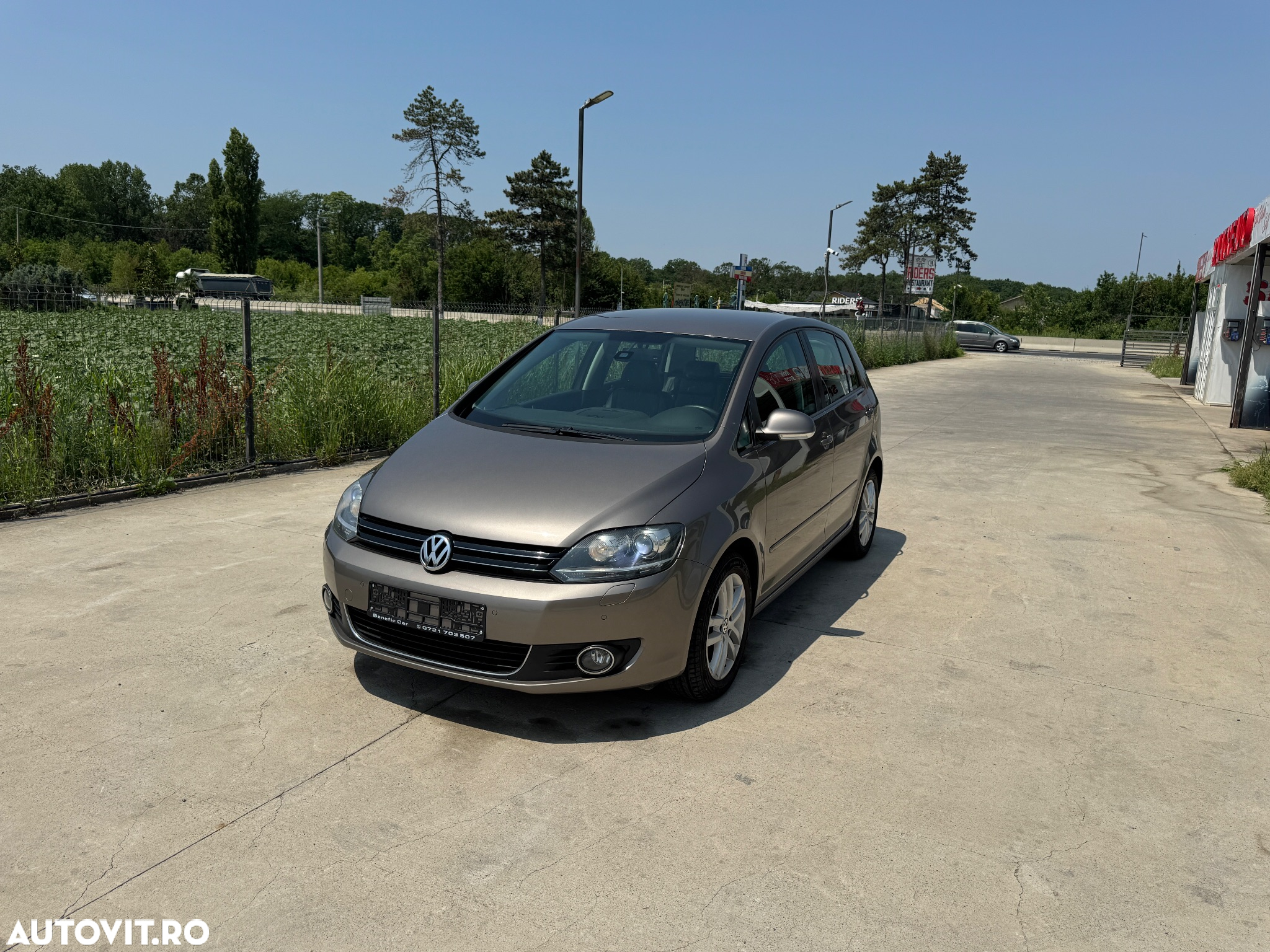 Volkswagen Golf 1.6 TDI DSG BMT Highline - 8
