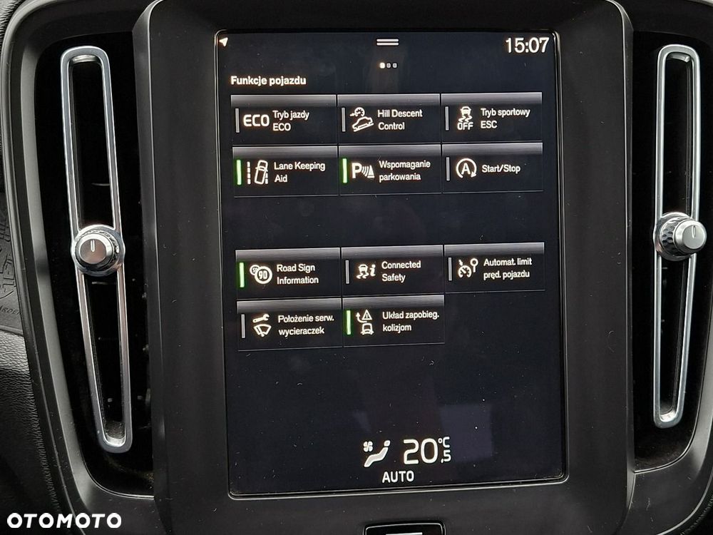 Volvo XC 40 T3 Geartronic Momentum Core - 21