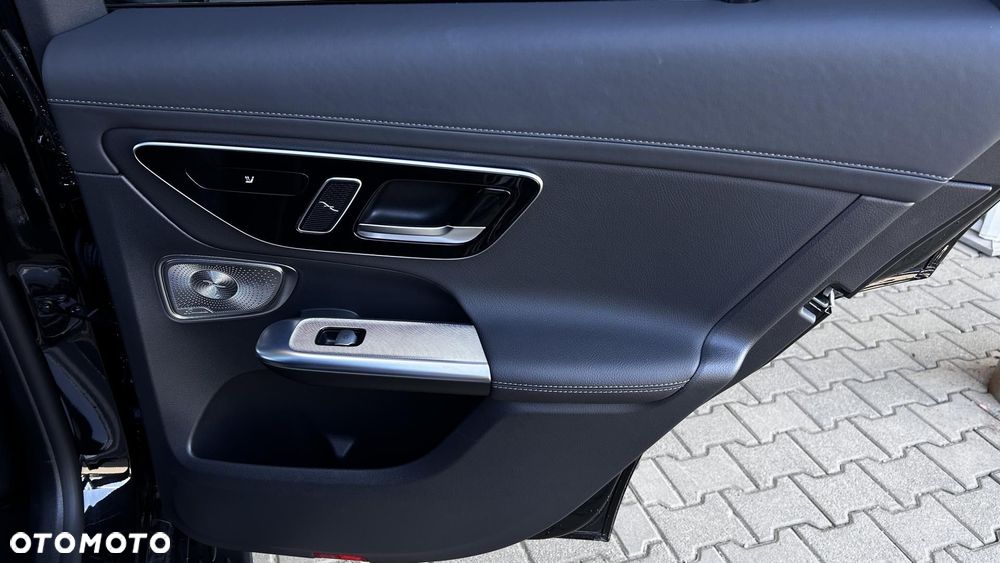 Mercedes-Benz GLC - 30