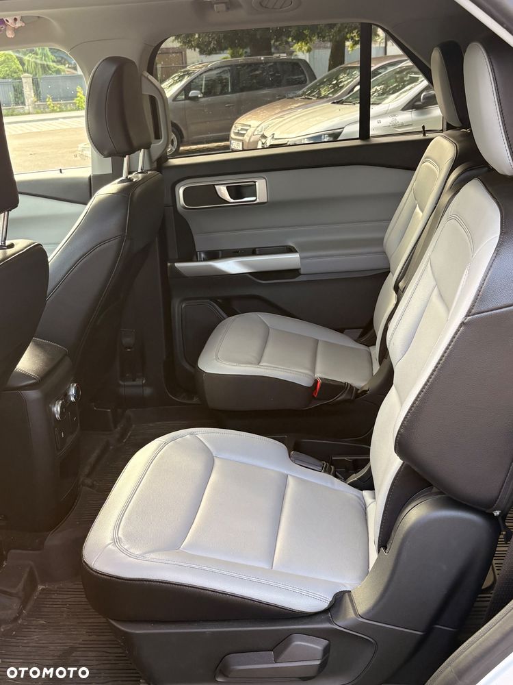Ford Explorer - 7