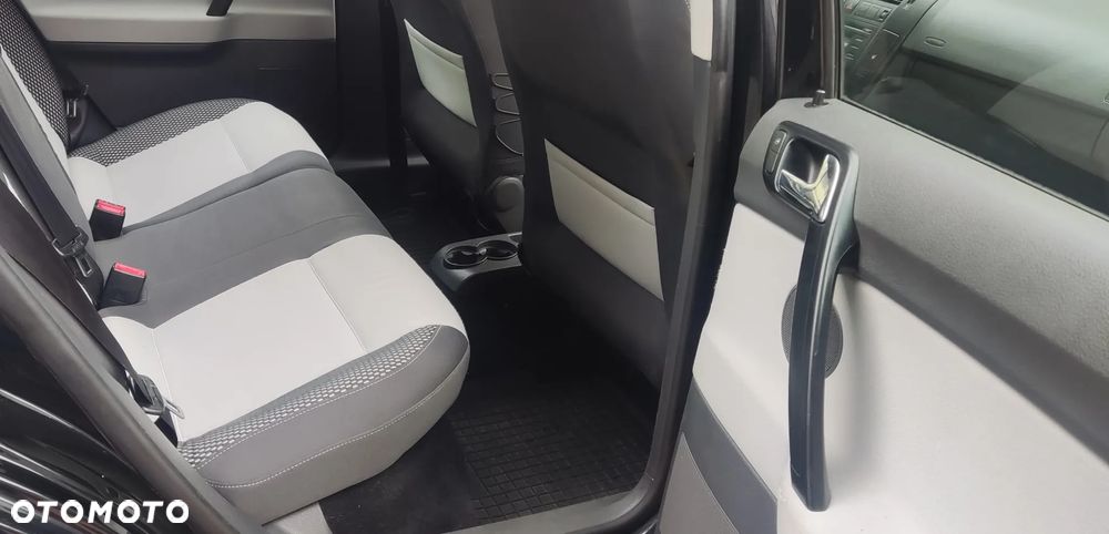 Volkswagen Polo 1.6 Automatik CrossPolo - 25