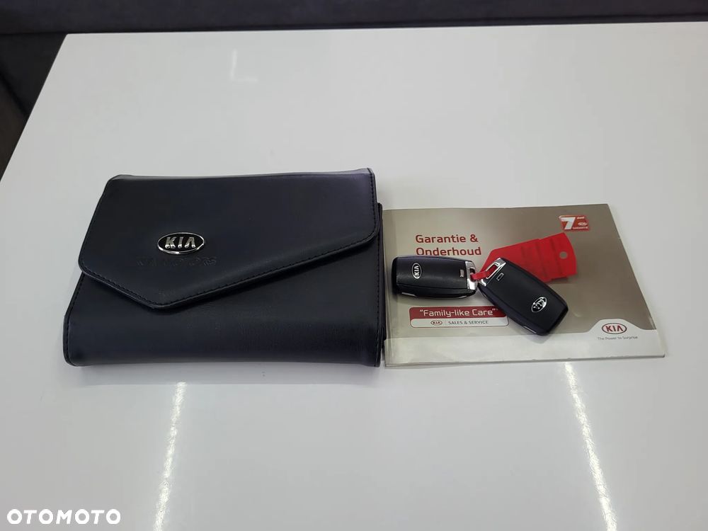 Kia Ceed 1.6 T-GDI GT L - 24