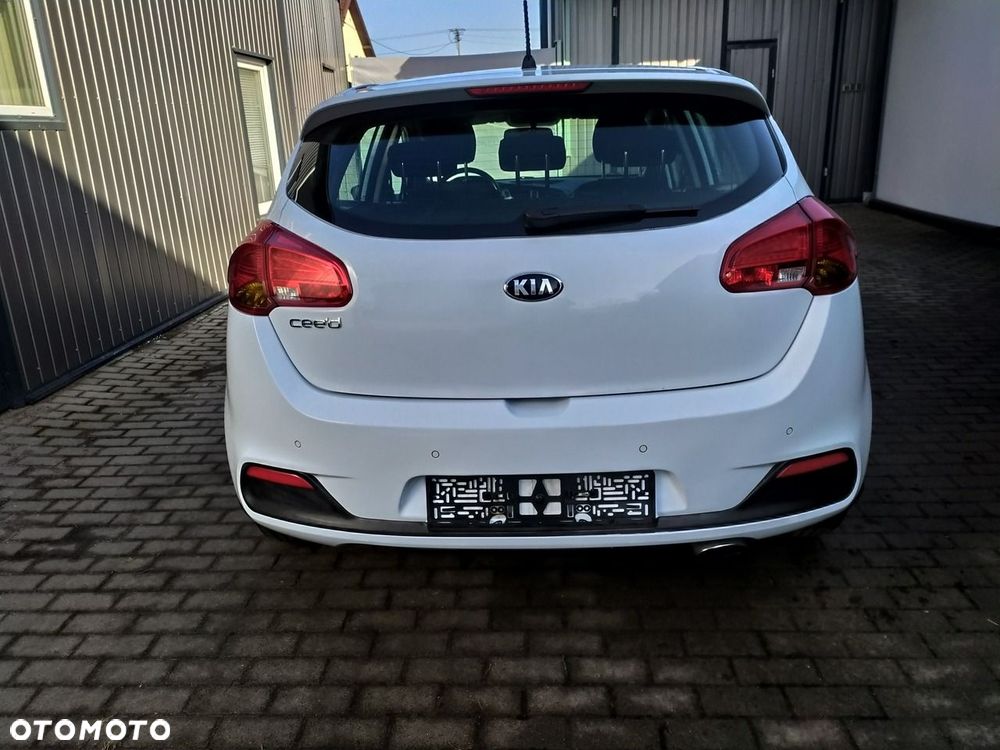 Kia Ceed - 6