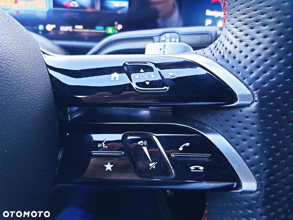 Mercedes-Benz Klasa A 200 AMG Line 7G-DCT - 30