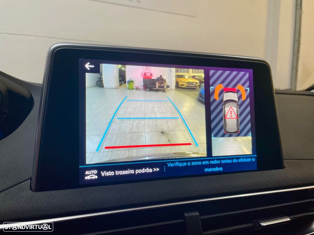 Peugeot 3008 1.2 PureTech Allure EAT8 - 23