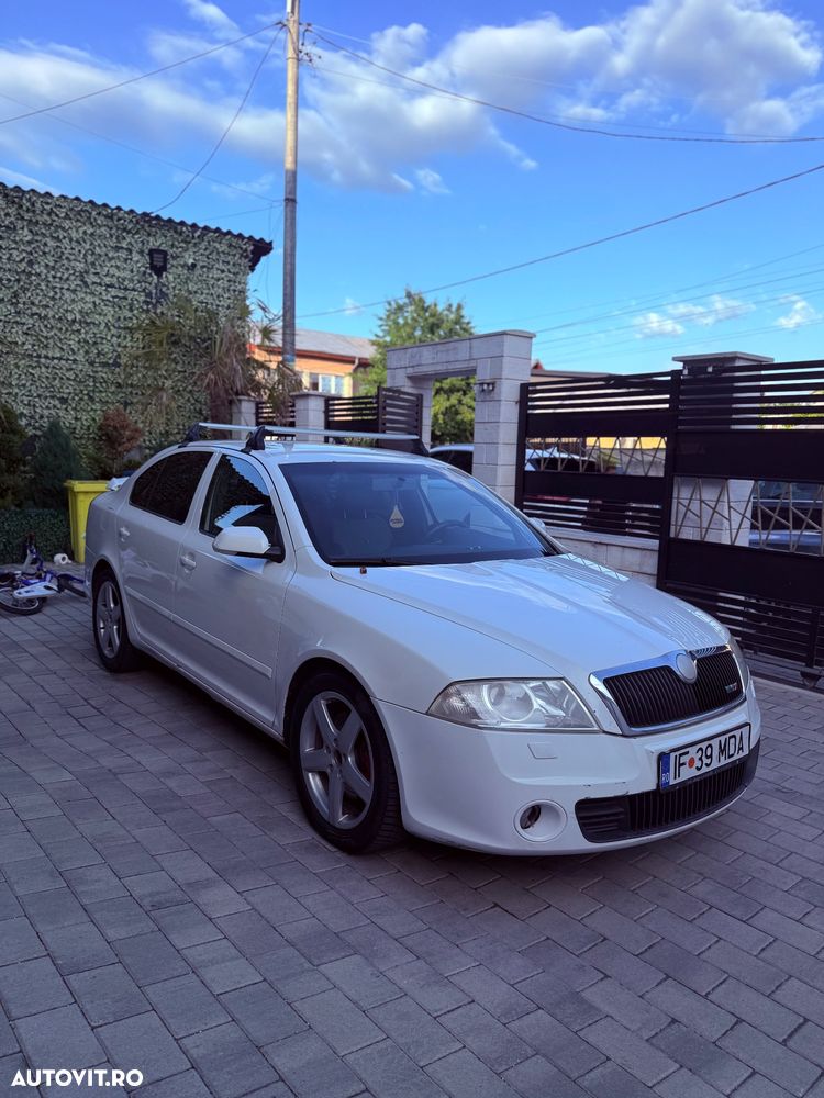 Skoda Octavia 2.0 TFSI RS - 2