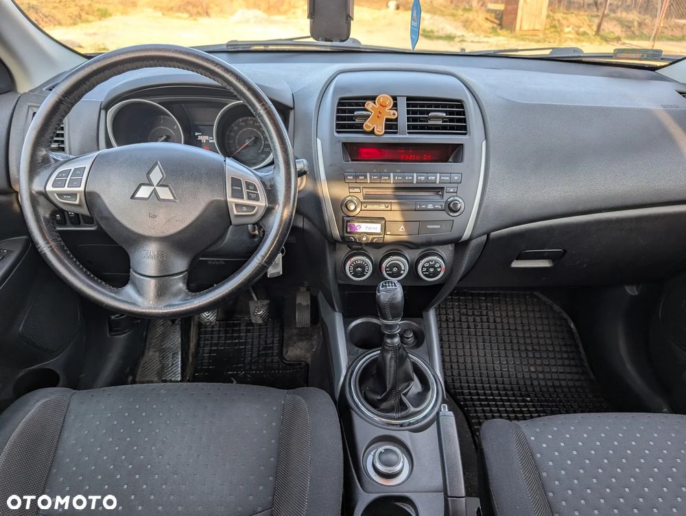 Mitsubishi ASX - 5