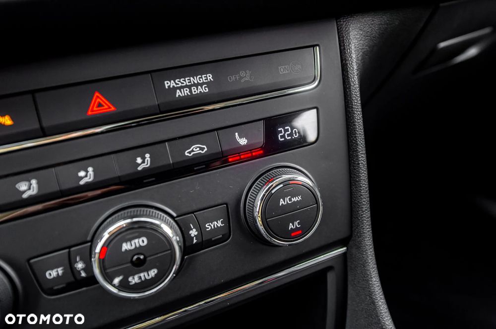 Seat Leon 2.0 TDI DPF Start&Stop DSG XCELLENCE - 28