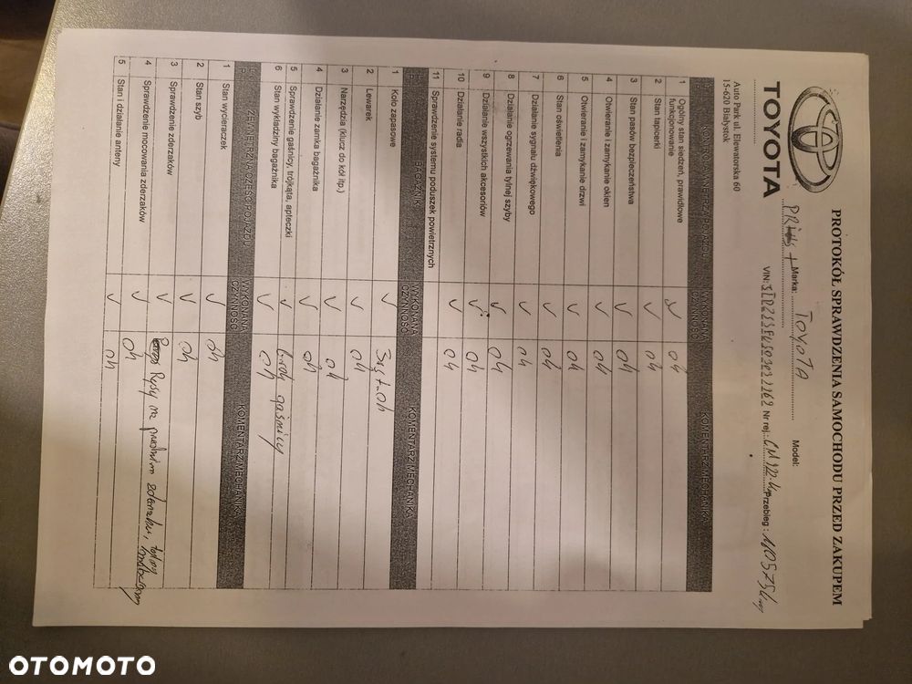 Toyota Prius+ (Hybrid) Executive - 12