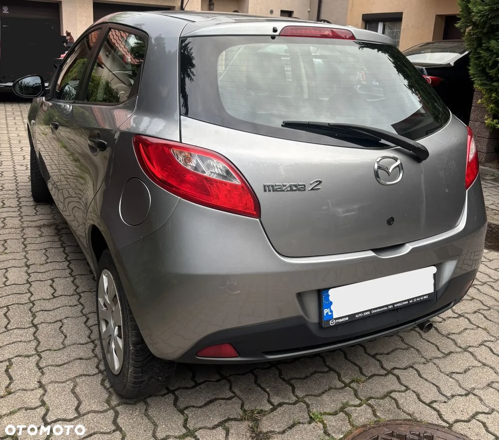Mazda 2 - 5