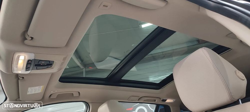 BMW 320 d Touring Aut. Sport Line - 13