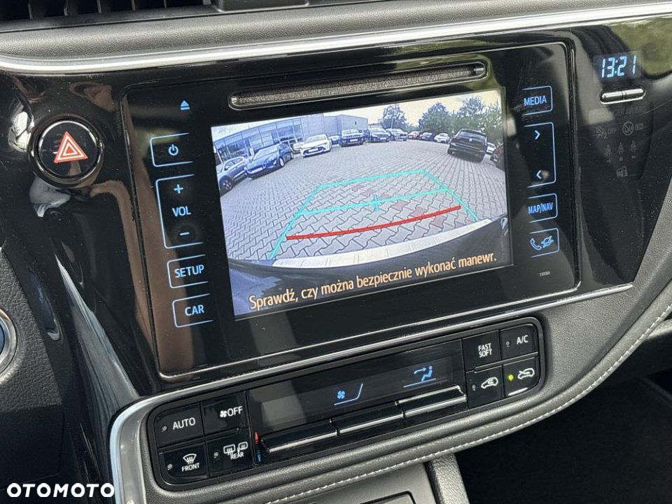 Toyota Auris - 34